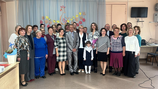 В Пестяках чествовали учителей-юбиляров по стажу
